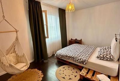 Apartament cu 3 camere semidecomandat în Gorjului