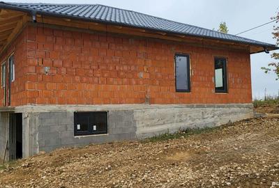 Casă cu 3 camere în Bicăcel - 3