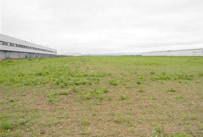 Teren Construcții intravilan de 2000 mp, în Est - 7