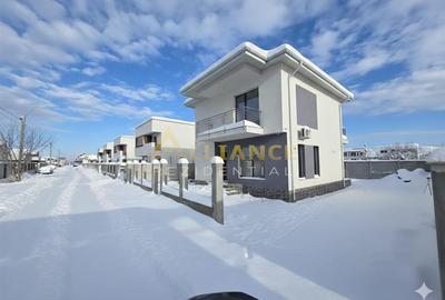 Casă individuală cu 4 camere cu Teren 305 Mp în Berceni - 1