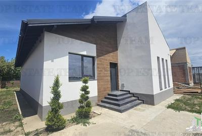 Casă individuală cu 4 camere cu Teren 400 Mp în Țegheș - 14