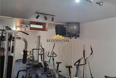 Casă individuală cu 6 camere cu Teren 700 Mp în Central - 16