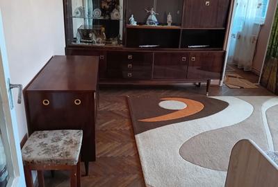 Apartament cu 2 camere nedecomandat în 14 Mai - 2