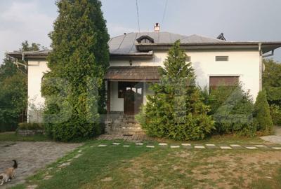 Casa de vacanta 215 mp si 4000 mp teren, zona Lelesti - 10