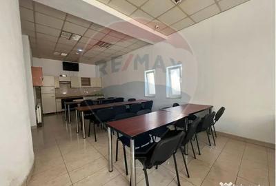 Apartament cu 4 camere decomandat în Orașul de Jos - 4