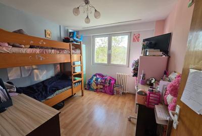 Constantin Brancoveanu intersectie cu Huedin, bloc 1976, stradal, - 1