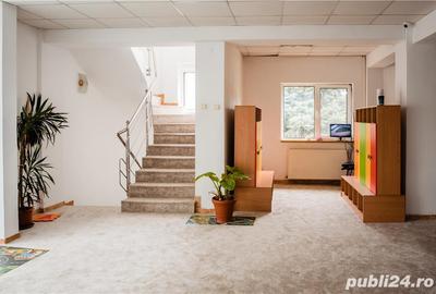 Casă cu 12 camere cu Teren 705 Mp în Faleză - 4