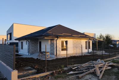 FARA COMISIOANE in Gulia casa 4 camere 2 bai PARTER pod placa incalzire pard 560 - 7