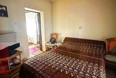 Casă cu 3 camere cu Teren 700 Mp în Central - 3