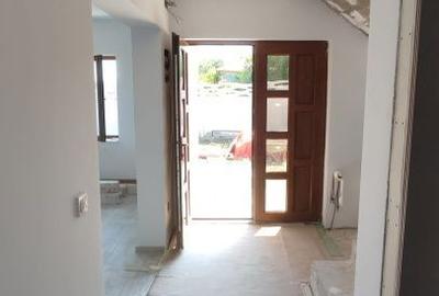 Casă cu 4 camere cu Teren 1280 Mp în Ghercești - 2