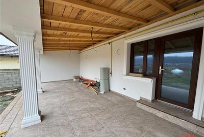 Vila deosebita Parter Mansarda de in Odobesti - 17