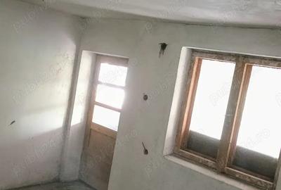 Casă cu 6 camere cu Teren 450 Mp în Berceni