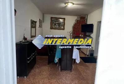 Casă cu 4 camere cu Teren 1650 Mp în Ultracentral - 3