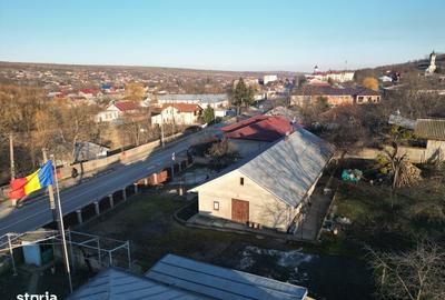 Casă cu 4 camere cu Teren 160 Mp în Răducăneni - 2