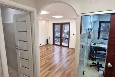 Apartament cu 2 camere semidecomandat în Decebal
