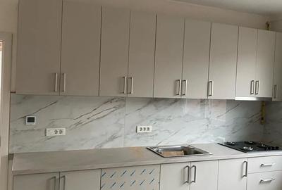 Casă cu 4 camere cu Teren 1000 Mp în Central - 2