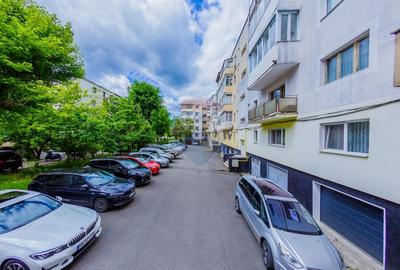 De Vanzare, Bd. Unirii, apartament cu 3 camere, boxa si garaj De Vanzare, Bd. Unirii, apartament cu 3 camere, boxa si garaj - 16