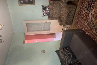 Vind apartament 2 camere zona Mall 9 mai - 5