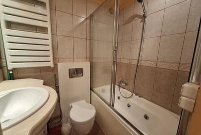 Apartament cu 3 camere semidecomandat în 1 Decembrie 1918 - 10