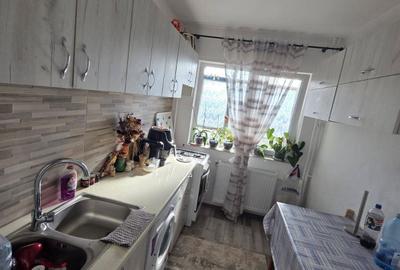 Apartament cu 2 camere semidecomandat în Micro 14 - 1