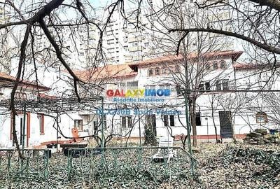 Casa 14 Camere Baba Novac Titan | 7 bai | cazare personal strain