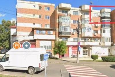 Apartament cu 3 camere decomandat în Pod - 1