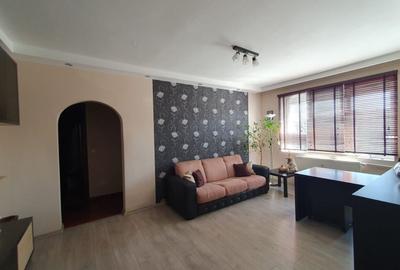 Apartament cu 3 camere semidecomandat, mobilat în Dristor - 7