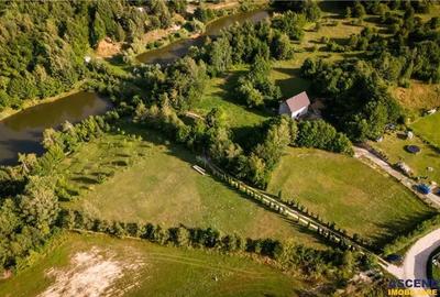 Teren de 23000 mp, în Central