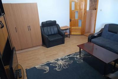 Inchiriez apartament doua camere micro 14, 1500 lei - 4