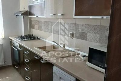 Apartament cu 3 camere semidecomandat, mobilat în Giroc - 4