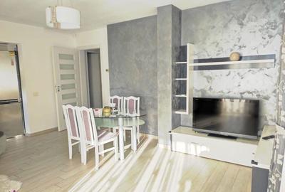 Apartament cu 3 camere decomandat în Nufărul