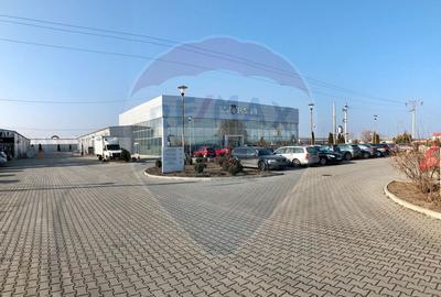 Spațiu comercial, de 1,000 mp, în Central - 2