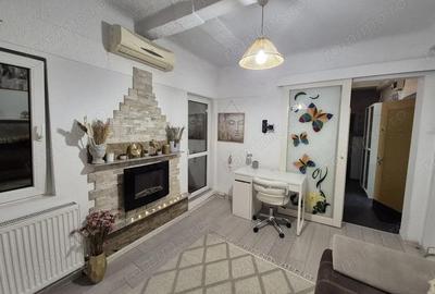 Garsoniera ultracentrala, decomandata, centrala proprie Pia?a Sfin?ii Voievozi - 4