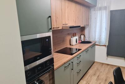 Apartament cu 4 camere semidecomandat în Central - 2