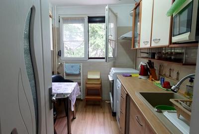 Apartament cu 3 camere semidecomandat, mobilat în Titan - 4