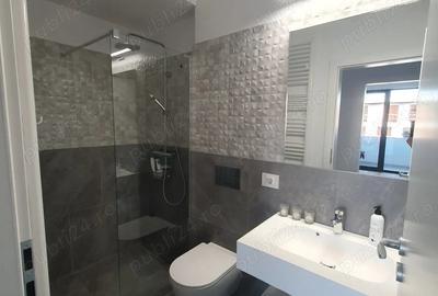 Apartament cu 3 camere semidecomandat în Central - 5