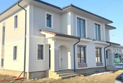 Casă cu Teren 350 Mp în Ciarda Roșie - 2