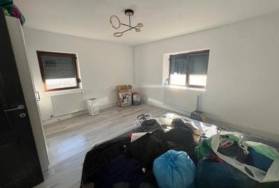 Casă cu 6 camere cu Teren 1800 Mp în Dudeștii Noi - 5