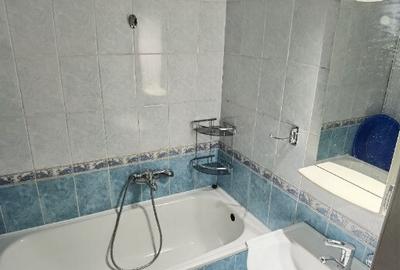 Garsonieră decomandată în Plopilor