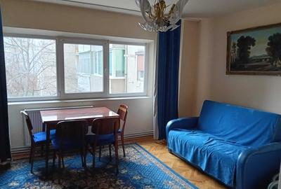Apartament cu 2 camere decomandat, mobilat în Steaua