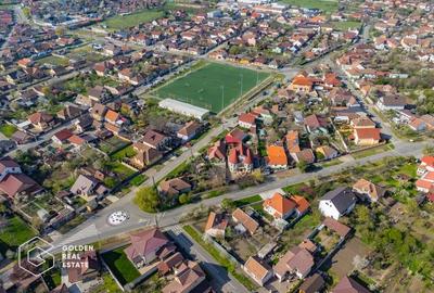 Casa spatioasa cu piscina si teren generos in Bujac - 20
