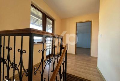 Casă cu 4 camere cu Teren 5500 Mp în Central - 10