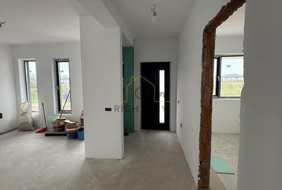 Casă individuală cu 4 camere cu Canalizare în Dragomirești-Vale - 10