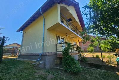 Casă cu 4 camere cu Teren 1960 Mp în Central - 12