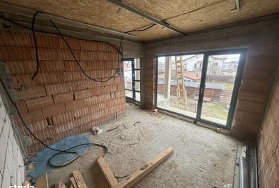 Casă cu 4 camere cu Teren 242 Mp în Ștefăneștii de Jos - 3