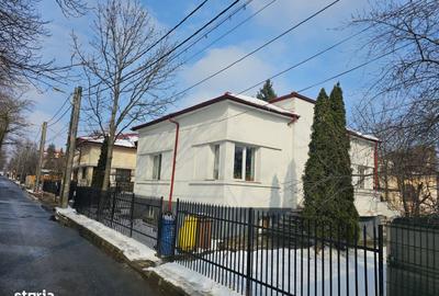 Casă cu 7 camere cu Teren 517 Mp în Frumoasa