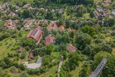 Casă cu 8 camere cu Teren 1346 Mp în Bran - 45