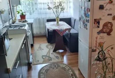 Apartament 3 camere decomandat, 68 mp ,zona 1 Mai ,Ciuperca. - 8