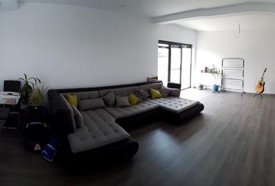 Proprietar - Single 4 camere, 330 mp curte compacta, living 40 mp - 3