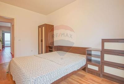 Apartament spatios cu gradina, vedere la munte si potential comercial - 20